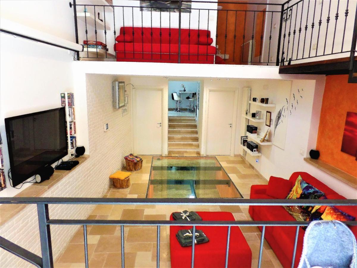 Regina Viarum Apartment, Historic City Centre Brindisi Exterior photo
